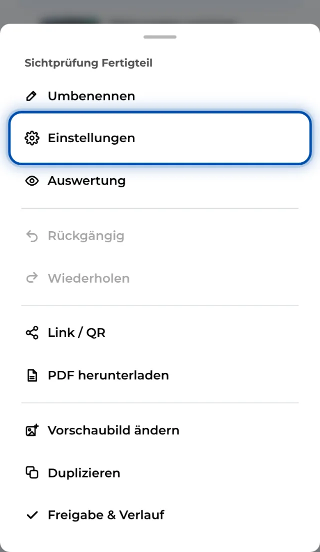 Am Handy liegen die Einstellungen im Menü ⋯ der Anleitung